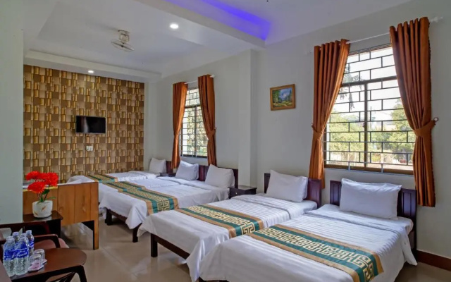 Ngoc Linh Motel