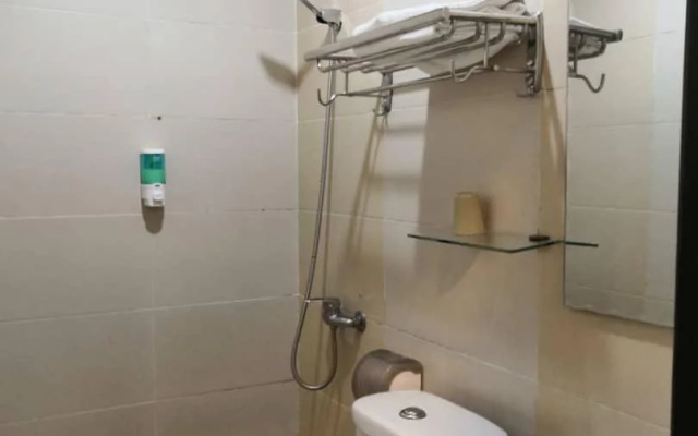 Mega Inn