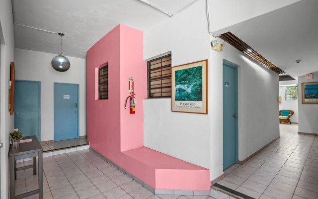 Borinquen Beach Inn