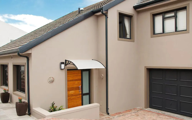 Somersby Guest House
