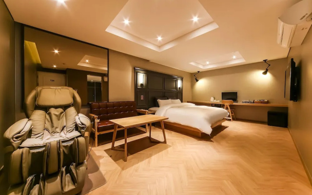 Cherish Hotel