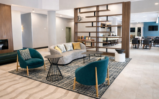 Holiday Inn & Suites Mississauga West - Meadowvale