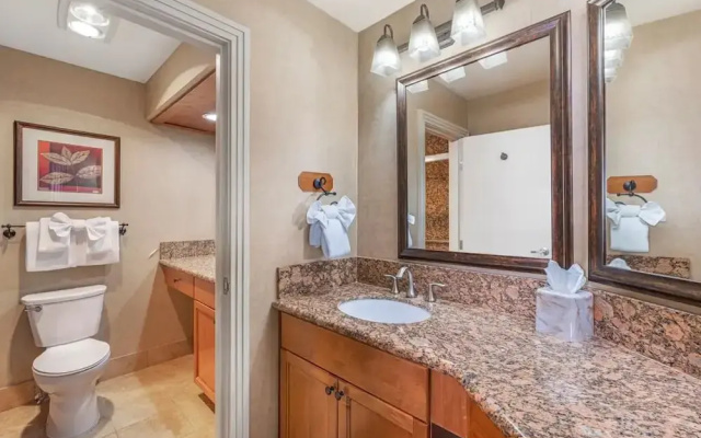 Owner-Managed Ridge Tahoe Studio