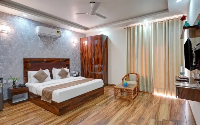 Hotel Golden Place 371 Sector 38