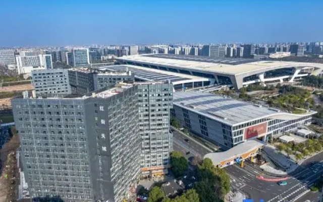 Jinjiang Hotel ( Hangzhou East Station West Square )