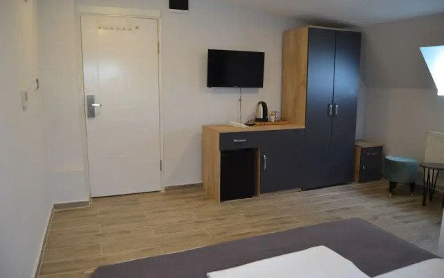 Palmiye Quars Hotel