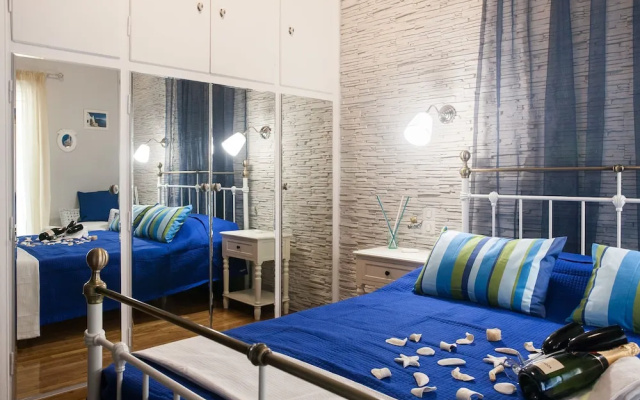 Gold and Blue Luxurious Apartment