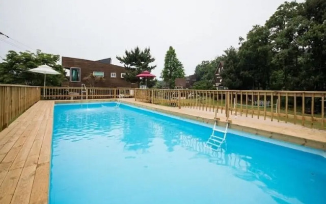 Taean Marimo Pension