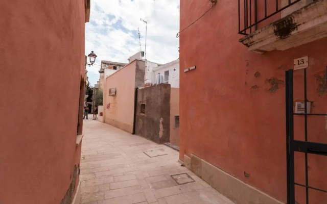 Ortigia Deluxe S.A.L.
