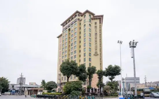 Houten Hotel