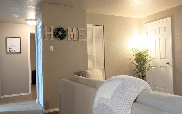 Beautiful Midtown Apartment - Huv