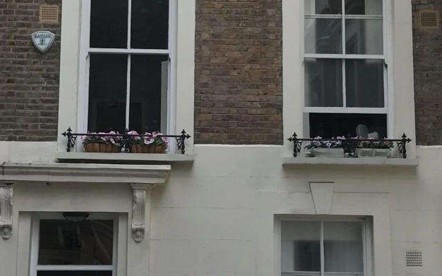 House close to kings cross
