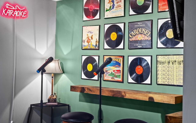 Luxe Sleeps20 Bar Lounge Karaoke Hottub Gameroom