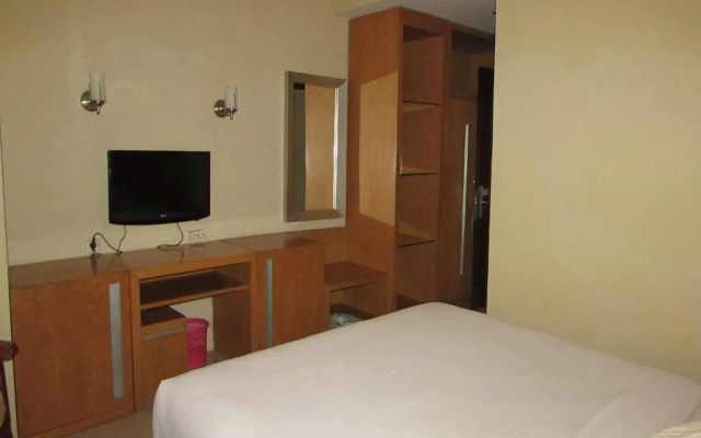 Wisata Hotel Ampera