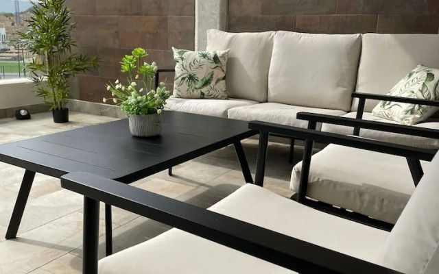La Petite For t Seaview Flat in Marbella
