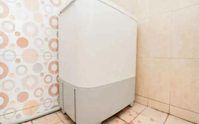 OYO Life 2446 Kost Putri Gubeng Kertajaya