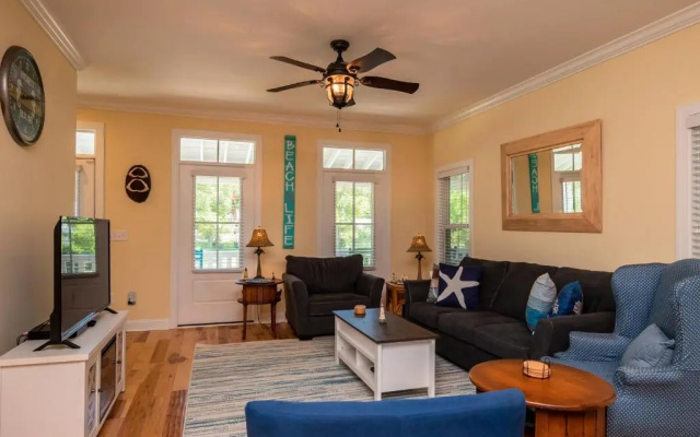 Our Heidaway by Oak Island Accommodations