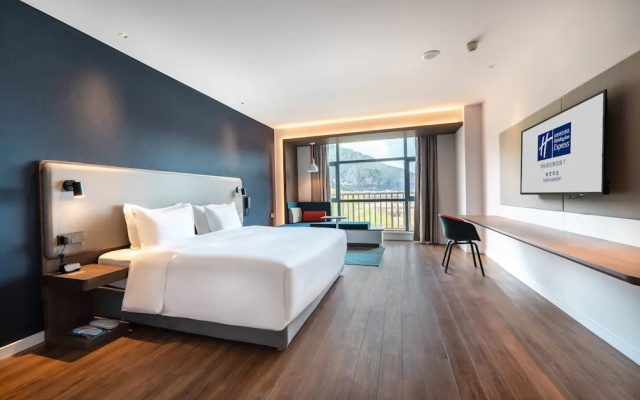 Holiday Inn Express Linzhi Airport by IHG