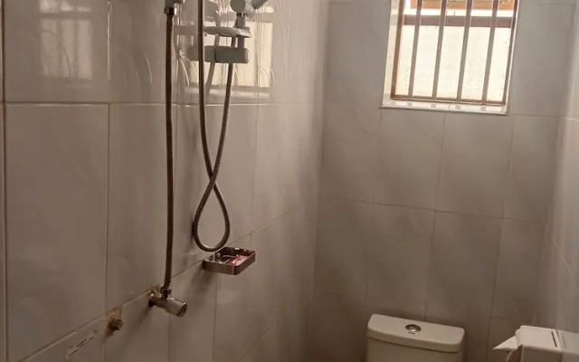 Uhuru 50 hotel kasese