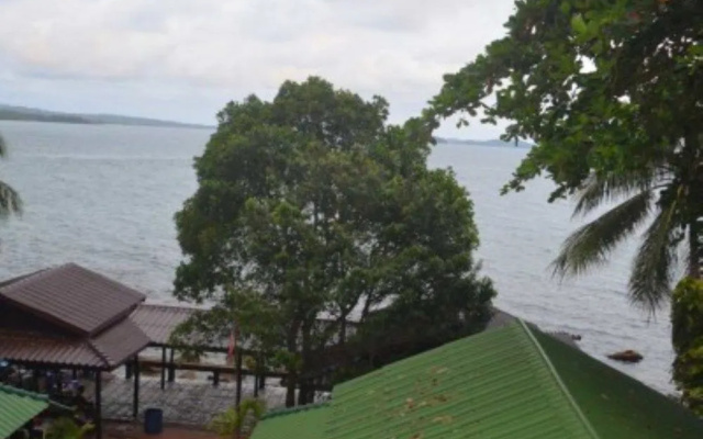 Rocky Ocean View Bungalows