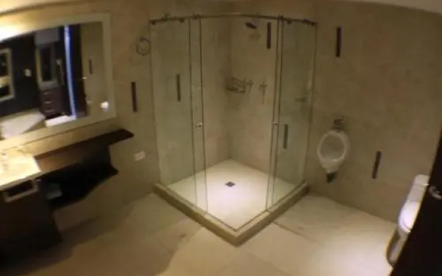 Sky Club Eco Hotel