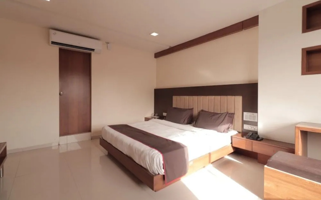 OYO Flagship 17196 Hotel Metro Inn