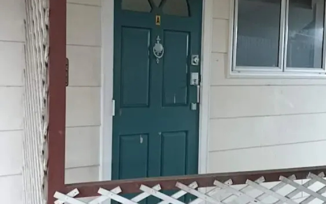 3 Bedroom House at 9 Steeles Lane