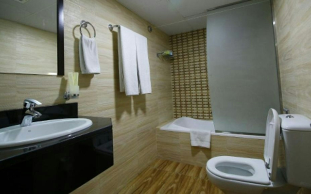 Royal Falcon Hotel