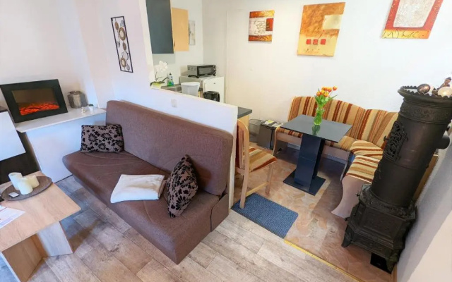Familienwohnung für 3 mit Sauna, Pool & Terrasse - Famzi