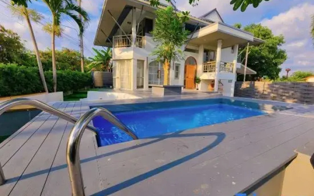 Sova Vcay Pool Villa
