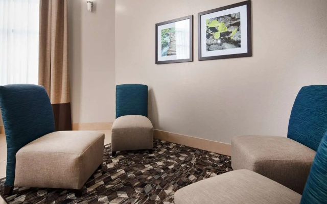 Red Roof Inn & Suites Jackson - Richland
