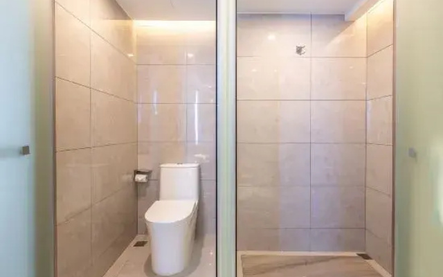 CHAMJOY HOTEL(Jiangshan Hushan Park|Administrative Service Center)