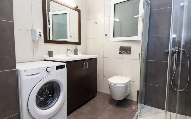 Elegant Urban Escape Apt in Kolonaki