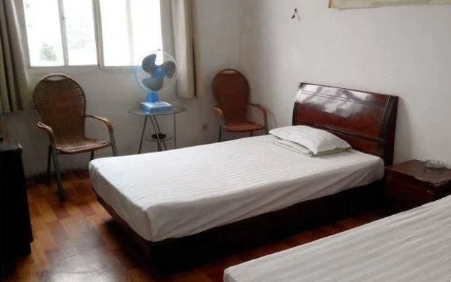 Hongqiao Hotel