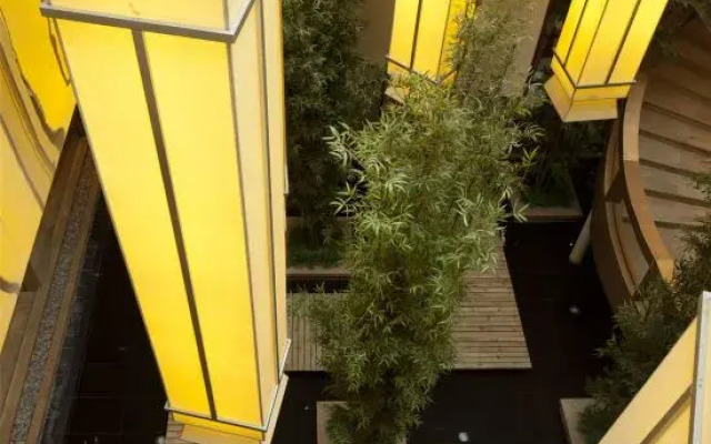 Kingdom Rich Hotel