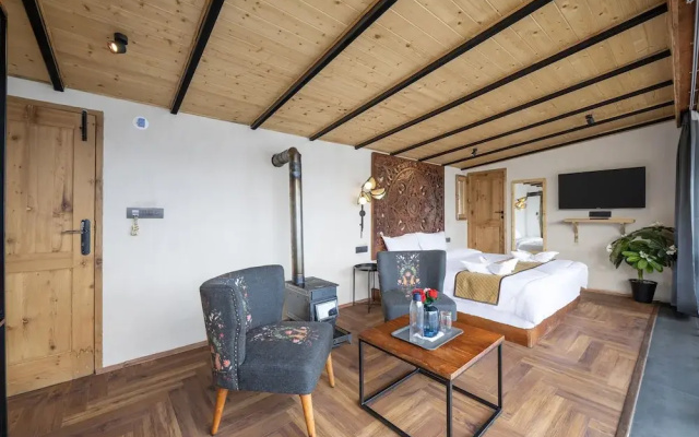 Echor Himalayan Sky Cabins Sethan Manali