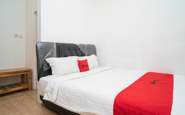 Hotel O D&a Guesthouse Syariah And Rent Car
