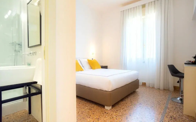 Leopoldo Rooms