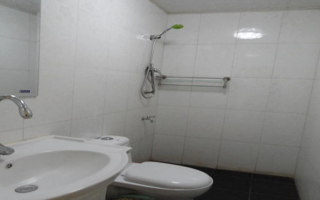 Beijing Caoyuan Hotel (Yonghegong Guijie store)
