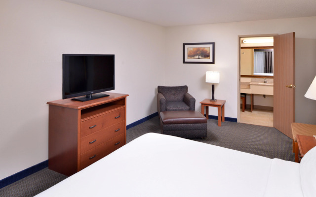 Holiday Inn Express & Suites Sioux Falls At Empire Mall by IHG