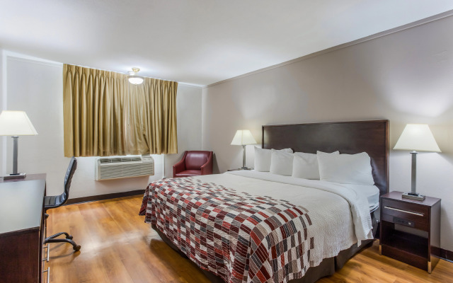 Red Roof Inn Meridian