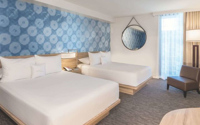 The LINQ Hotel & Casino – A Caesars Rewards Destination