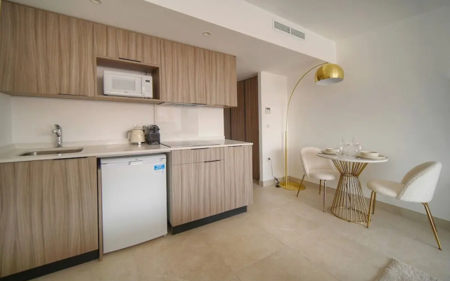 Superbe Studio Neuf ET Moderne A0b196