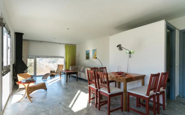 Casa de las Letrinas Baja