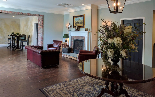 The Century House Latham - North Albany, an Ascend Collection Hotel