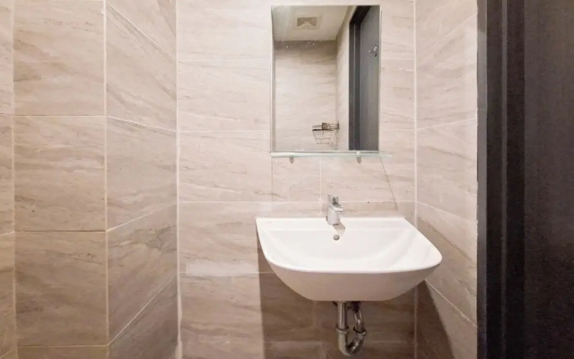Comfortable Studio At Apartment Collins Boulevard