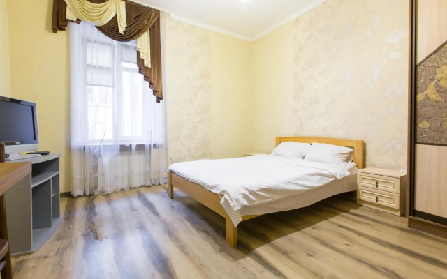 Apartment on Staroevreyska street 17