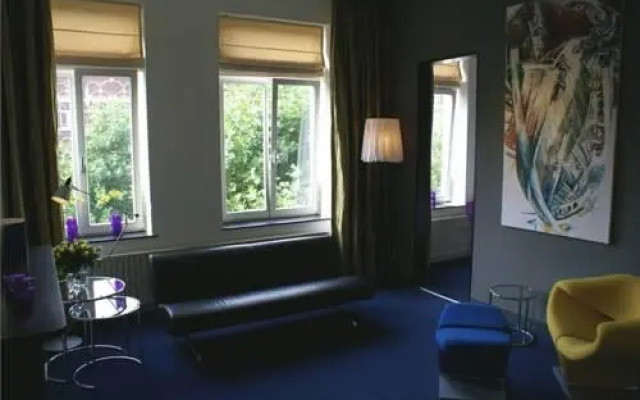 2behotel Kind Of Blue
