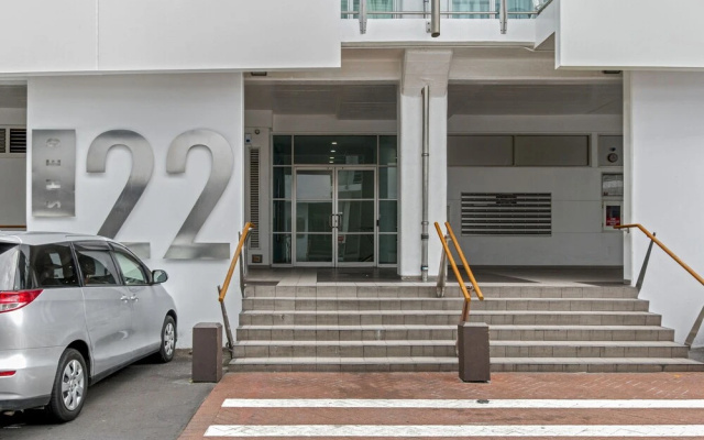 Perfect Location, Viaduct Harbour CBD