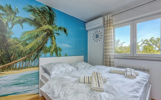 Sea Breeze Residence Mariella
